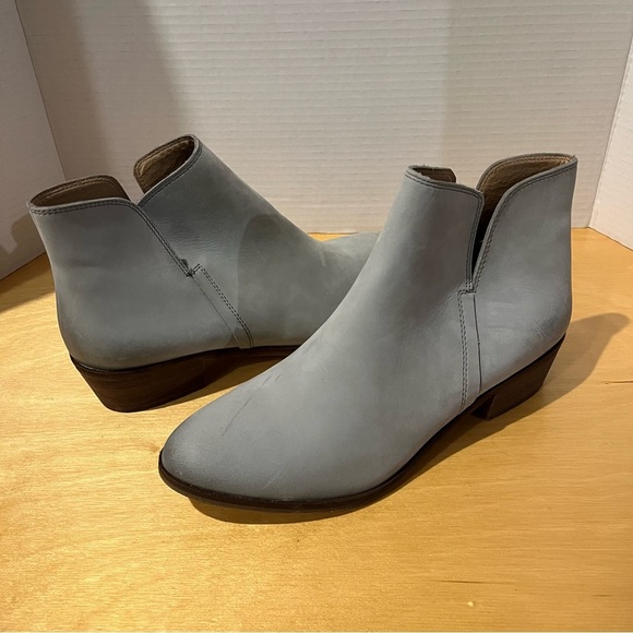 Splendid Women size 9 Leather Gray Ankle Booties Zip - Picture 1 of 10